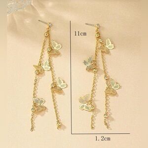 5/$25 Elegant Gold plated Butterfly Dangle Earrings